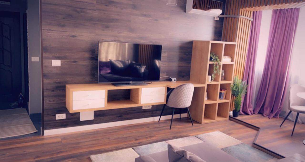 Lovely 2 In The Center Of The Appartement *